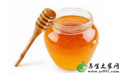 蜂蜜与蔗糖哪个好？蜂蜜的营养比蔗糖好吗