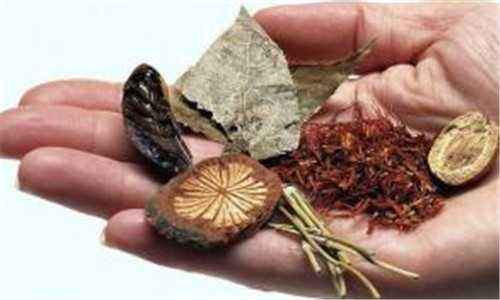 为什么吃乌鸡白凤丸会上火