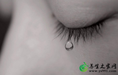哭的好处和坏处_泪水对人的好处和坏处