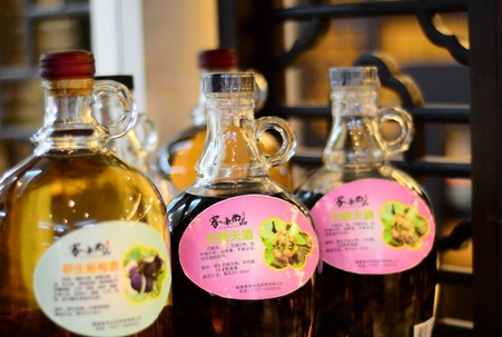 滋补肾阴的药酒配方大全_滋补肾阴中药泡酒配方