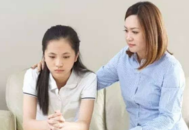 月经来潮过早容易卵巢早衰_月经初潮时间过早会得卵巢早衰吗?