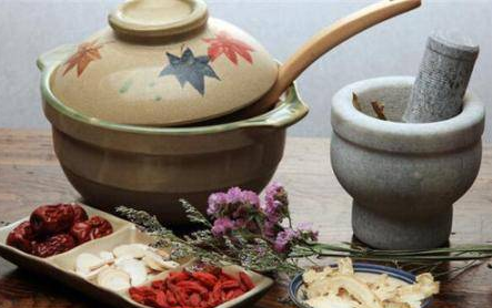 刘渡舟黄连解毒汤加味/黄连导赤汤治疗呃忒医案经验