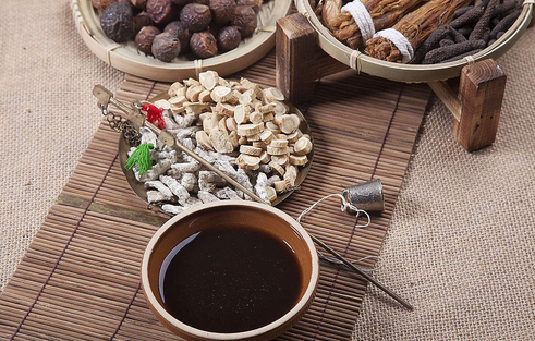 理中丸/海蛤汤/枳实薤白桂枝汤加味治疗矽肺医案