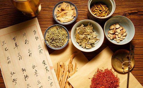 治疗风温、咳嗽、喘证的中药有哪些？