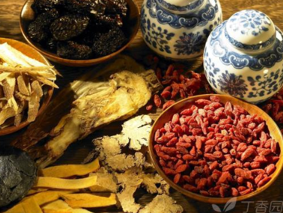 发散风热的中药材有哪些？发散风热中药的性味归经与功效用量