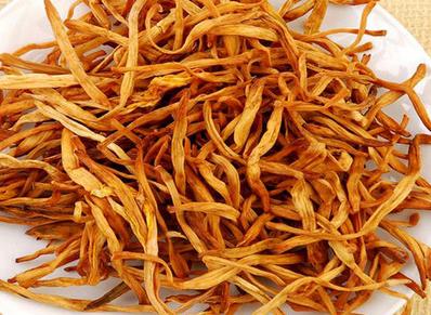 金针菜的营养价值与食用禁忌_金针菜的营养成分与性征用法