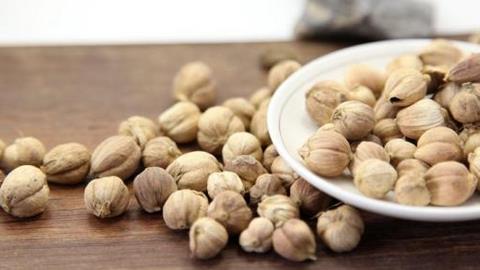 白豆蔻的营养价值与食用禁忌_白豆蔻的营养成分与性征用法
