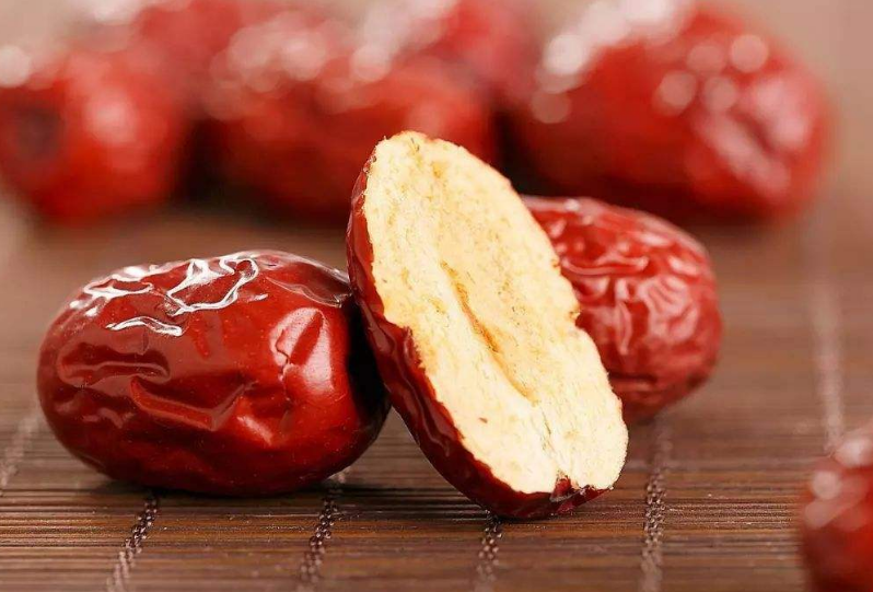 大枣的作用与功效价值_大枣的药用价值、吃法与食疗方