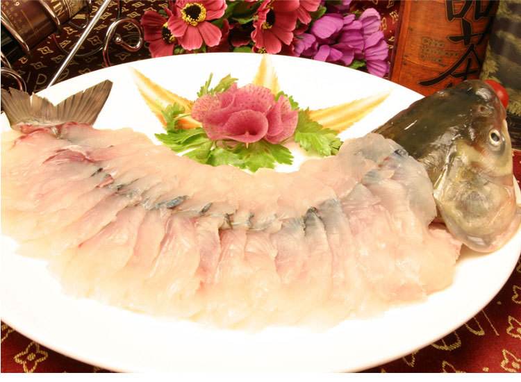 鲤鱼的食疗功效和作用_鲤鱼的养生保健食谱