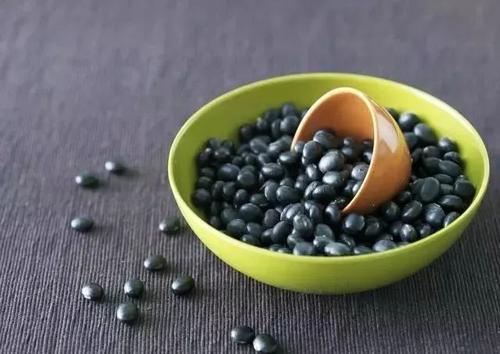 黑豆不能和什么一起同吃？与黑豆相宜相克的食物有哪些