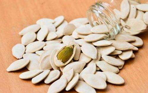 南瓜子不能和什么一起同吃？与南瓜子相宜相克的食物有哪些