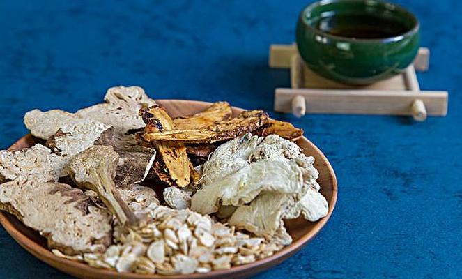 两地汤的组成与功效作用、加减_治疗的疾病有哪些