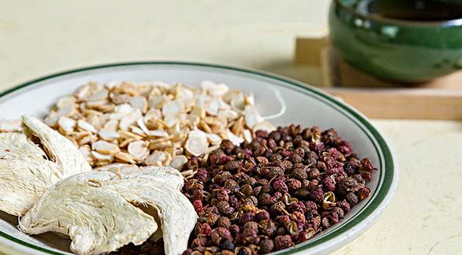 蛇归类风汤的作用功效、配方组成、方解与加减