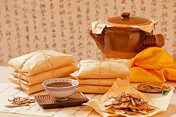 陈利群半夏白术天麻汤加味治疗痰浊内蕴型高血压医案