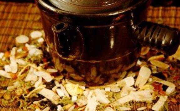 王秉新清热利胆方治疗急性胆囊炎医案