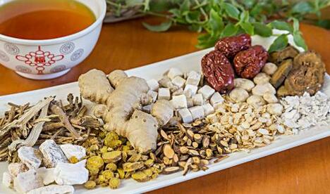 胡希恕桂枝加黄芪汤医案