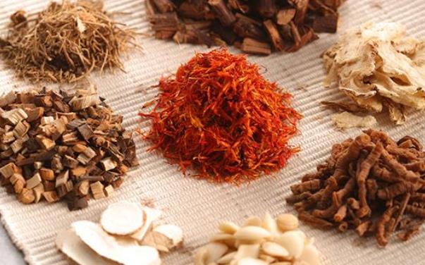 施今墨温中散寒方治疗消化性溃疡医案