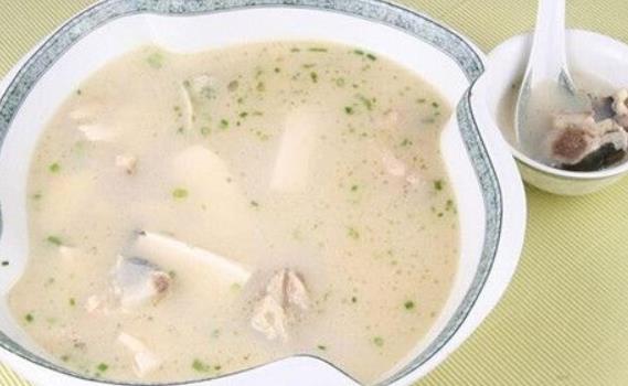 张志礼芪参滋补汤治疗红斑狼疮医案