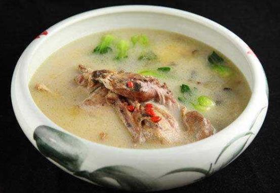 王冬梅紫草三味汤治疗玫瑰糠疹医案