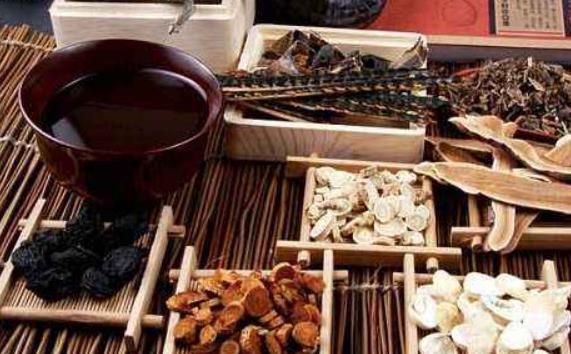 赵志刚克癣宁洗剂治疗手足癣医案