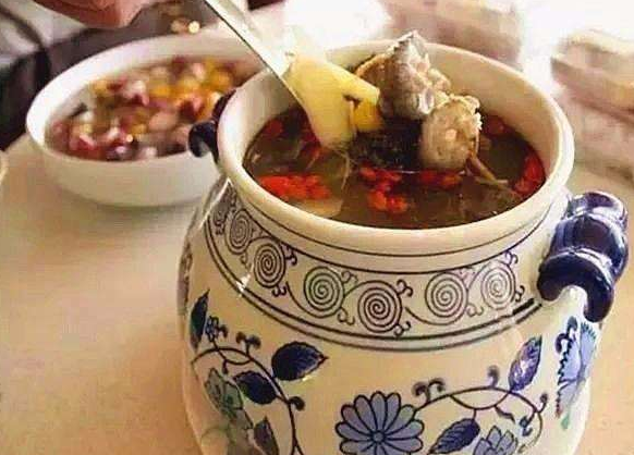 周正华参地活血汤治疗糖尿病并发肾病医案