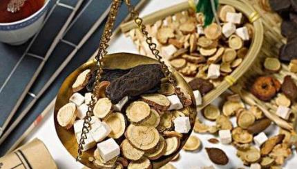 定坤丹的作用功效、组成成分与现代应用