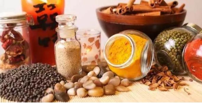 毛莨的别名是什么？毛莨学名药名又叫什么