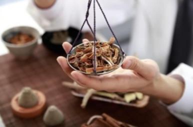 中药塞耳治牙痛方法医案