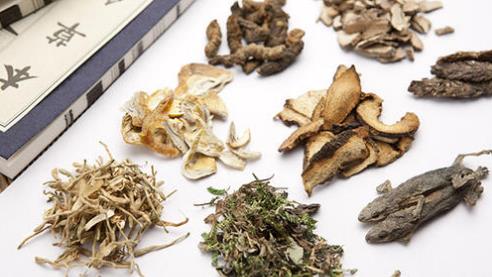 老中医过敏性鼻炎怎么治？中医治疗药方配方处方大全