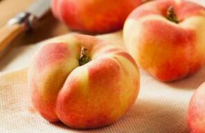 桃子的营养价值及作用功效禁忌_吃桃子的好处与妙用