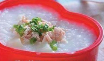 桑仁粥的作用功效与做法_桑仁粥的禁忌与注意事项