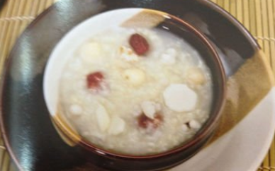葛根粥的作用功效与做法_葛根粥的禁忌与注意事项