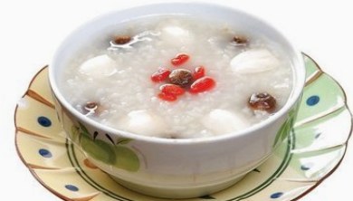 鸭汁粥的作用功效与做法_鸭汁粥的禁忌与注意事项