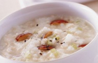 蛤蚧粥的作用功效与做法_蛤蚧粥的禁忌与注意事项