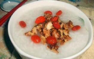 肉苁蓉粥的作用功效与做法_肉苁蓉粥怎么做