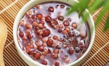 赤小豆粥的作用功效与做法_赤小豆粥怎么做