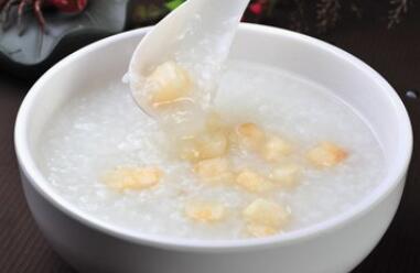芦根粥的作用功效与做法_芦根粥怎么做