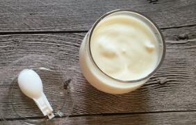 酸奶的最佳吃法、好处与坏处_酸奶的药用营养价值与功效作用