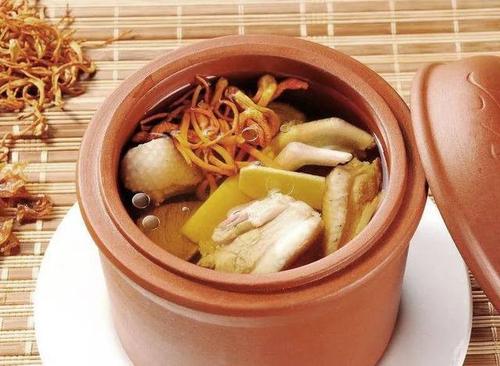 夏枯草煲猪肉的作用功效与做法_夏枯草煲猪肉怎么做