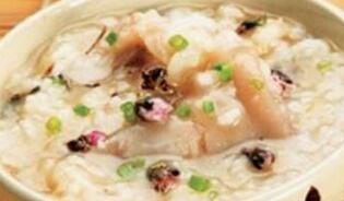 猪蹄粥的适用与禁忌人群_哪些人适合吃 功能主治与作用功效