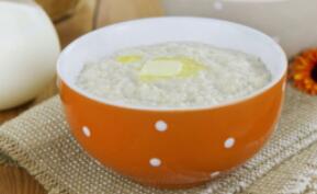 大蒜粥的适用与禁忌人群_哪些人适合吃 功能主治与作用功效