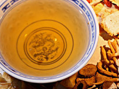 苡仁炖猪皮的美容作用与功效_配方组成与制作方法