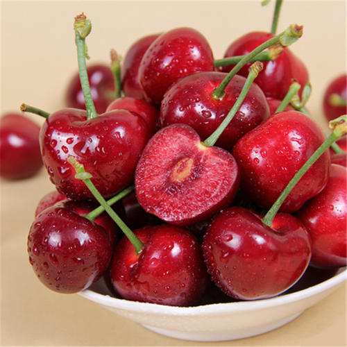 樱桃的药用价值与功效-哪些人不能吃樱桃