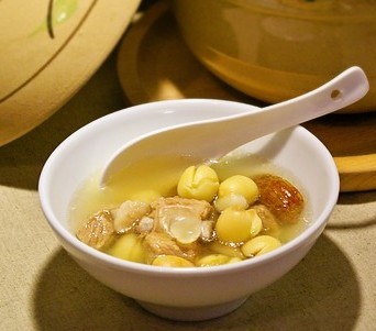 茯苓银耳蛋的作用与功效、做法-养肝护肝功效与营养价值