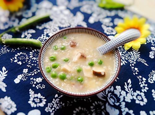 花生小豆泥鳅汤的作用与功效、做法-壮骨强身功效与营养价值