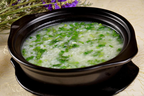 鸡丝莼菜粥的作用与功效、做法-壮骨强身功效与营养价值