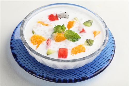 甜瓜西米露的作用与功效、做法-壮骨强身功效与营养价值