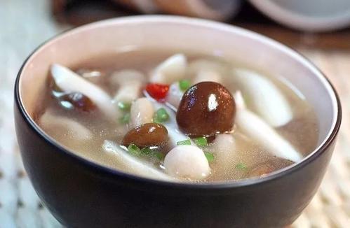 八宝鸡的作用与功效、做法-补肾壮阳功效与营养价值