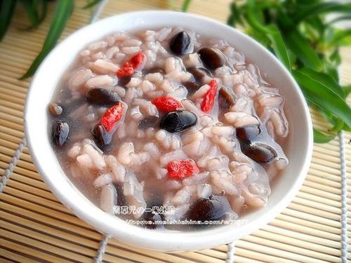 泥鳅黑豆粥能防癌抗癌吗-作用与功效、做法、营养价值