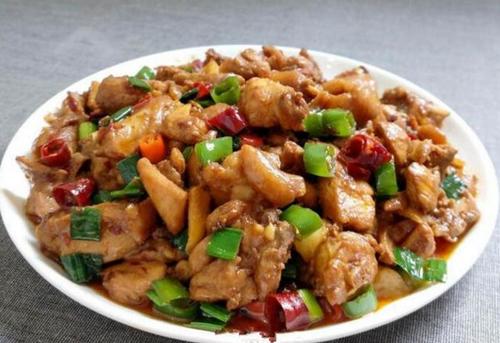 荸荠松子鸭丁女性吃的好处-作用与功效、做法、营养价值